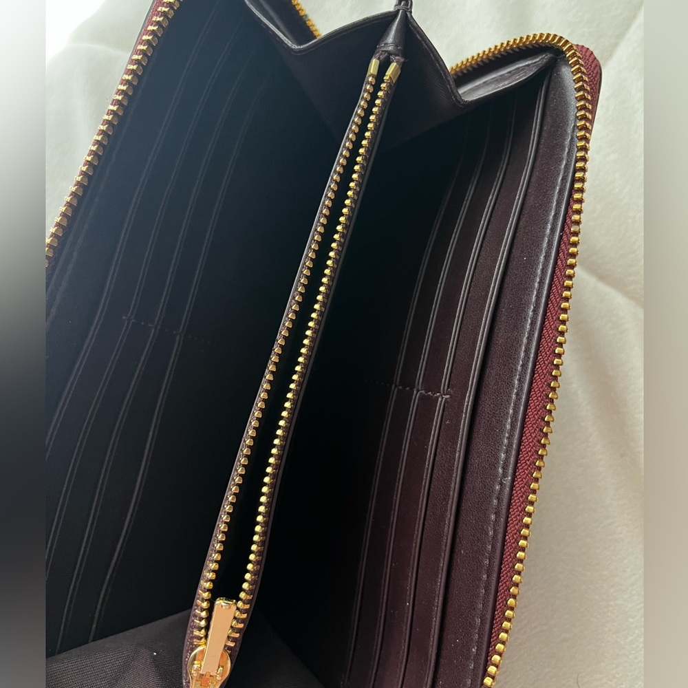 Coach Maroon Wallet - Picture 3 of 5